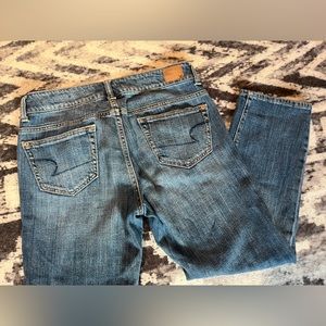 American Eagle Stretch Boyfit Capri jeans